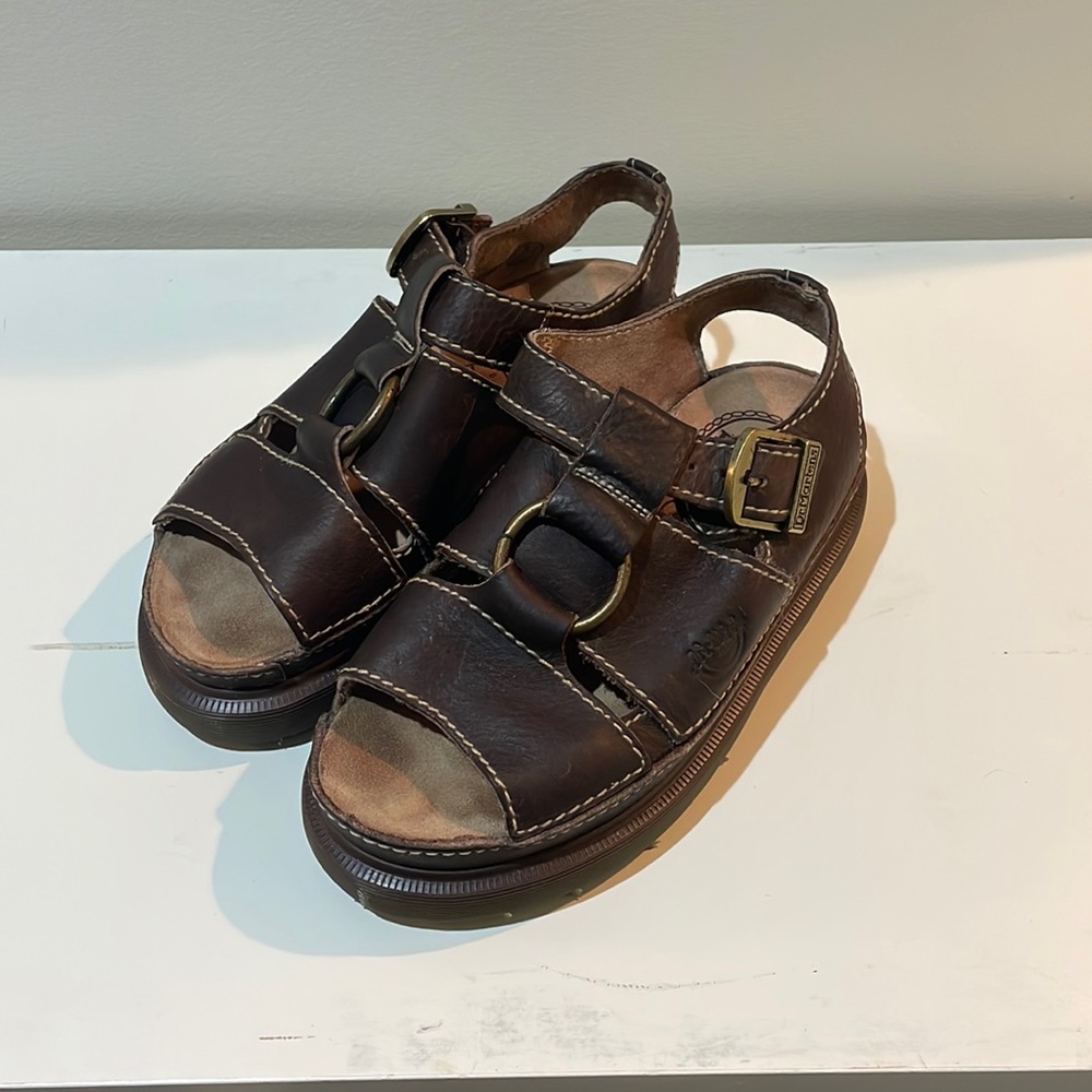 Vintage 90’s Dr. Martens Leather Platform Sandals w/Brass O-Ring & Heel …
